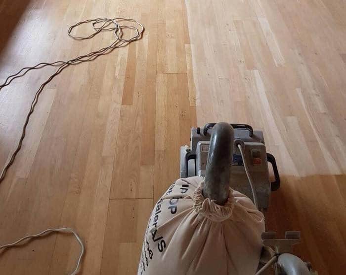 God forberedelse inden en gulvafhøvling
