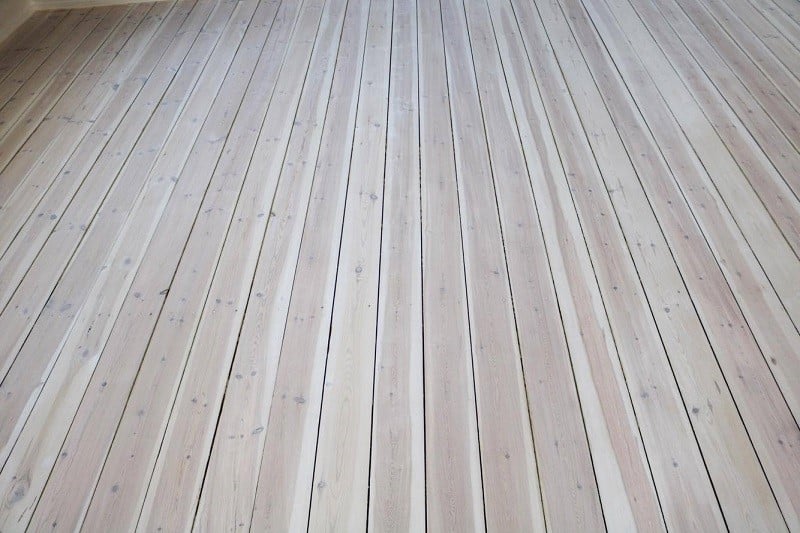 4 overvejelser ved valg af hvid lud til dit gulv